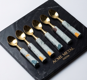 Cuchara de mesa con mango de mármol azul cielo, juego de cubiertos de acero inoxidable con revestimiento PVD dorado, perfecto para cenas elegantes, bodas y restaurantes. - Product Image 4