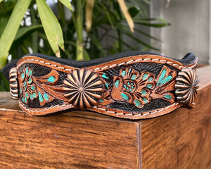 Nouvelles fournitures pour animaux de compagnie qualité robuste luxe en cuir repoussé concepteur collier de chien personnalisé en cuir de vachette réglable collier pour animaux de compagnie - Product Image 2