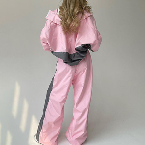 Ensemble de survêtement rose pour femme, coupe ample, pantalon long avec poches latérales, séchage rapide, matière légère - Product Image 4