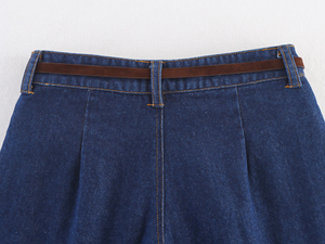 Shorts de Mezclilla de Cintura Alta con Cinturón, Corte Holgado, Estilo Casual para Mujer - Product Image 3