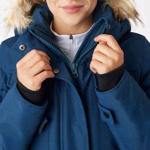 Chaqueta Parka Reversible Impermeable y Aislada para Mujer, Deportiva, con Capucha y Forro de Piel, a Prueba de Viento, Casual, Proveedor de Fábrica OEM ODM - Product Image 3