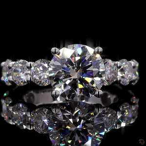 แหวนหมั้นเพชรทรงกลม 5.45 กะรัต เพชรเพาะเลี้ยงในห้องปฏิบัติการ ประดับเพชรแบบ Pave ตัวเรือนทองคำขาว 18K งานฝีมือสำหรับเจ้าสาว - Product Image 2