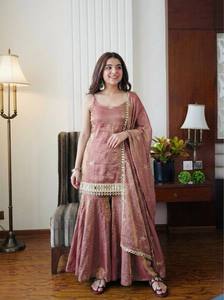 Ensemble de salwar kameez en soie traditionnel pour femmes, coupe ample, longueur au sol, tenue de soirée, style ethnique Inde Pakistan - Product Image 3