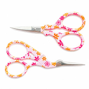 กรรไกรปักผ้าคุณภาพสูง สีสันสดใส ทำจากสแตนเลส ปลายแหลม สำหรับงานฝีมือ ตัดเย็บเสื้อผ้า งาน DIY - Product Image 1
