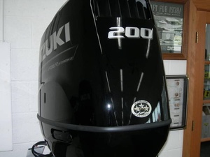 จัดส่งฟรี เครื่องยนต์เรือ Suzuki V6 200 แรงม้า รุ่น DF200 ปี 2025 ใหม่ สำหรับงานอุตสาหกรรม DIY รับประกัน 3 ปี - Product Image 3