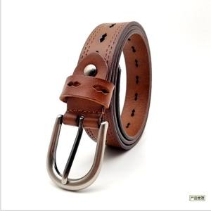 Ceinture en cuir de luxe noire, vente chaude d'usine, en cuir de vache véritable, personnalisable, conçue sur mesure par TRIOTAKE INDUSTRY - Product Image 2