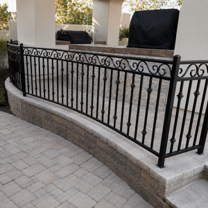 Rampe décorative extérieure en fer forgé noir avec motif festonné pour balcon, terrasse, escalier, patio, jardin, panneau de clôture - Product Image 2