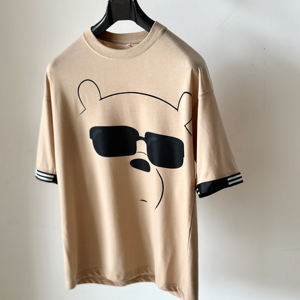 Nueva Camiseta Gráfica Personalizada al por Mayor con Capucha, Cuello en V, Tejida, de Manga Corta, Lisa, para Hombre, de Ajuste Holgado y Hombro Caído, de Alta Calidad - Product Image 2