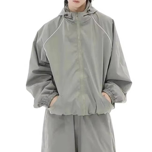 Ensemble de survêtement unisexe gris à capuche, coupe ample, imperméable, décontracté, 2 pièces, couleur unie, polyester, pour l'automne - Product Image 2