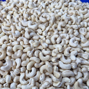 Oferta Especial: Nueces de Anacardo W180, W320, W240 de Vietnam, Marca Santigo, Disponible Empaque de Marca Privada - Product Image 1