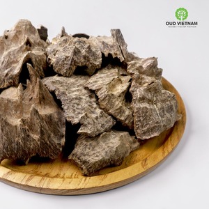 Kinam Oud Naturel Pur Grade Triple 40 Ans Bois d'Agar Parfumé en Copeaux OUD VIETNAM Ha Tinh Encens OWC1 Toutes Saisons - Product Image 3