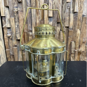 Heavy antique <b>brass</b> miner style safety <b>lantern</b> with thick clear glass shade, available at wholesale prices. - Product Image 5