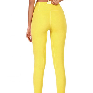 Ensembles de yoga personnalisables pour femmes, haute qualité, prix raisonnable, avec taille élastique solide, design au meilleur matériau. - Product Image 6