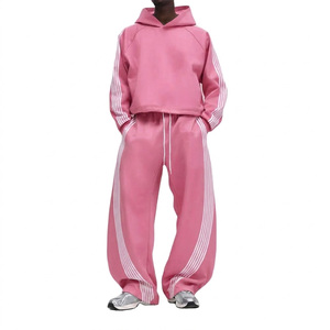 Conjunto Deportivo de Dos Piezas para Hombre, Sudadera con Franja Lateral y Pantalones Holgados, Logotipo Personalizado, Sudadera de Felpa de Alta Calidad - Product Image 3