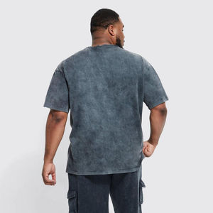 Camiseta de Hombre Oversize con Logo Frontal Tejido y Efecto Ácido, Estampado Vintage, 100% Algodón Ecológico - Product Image 3