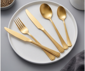 Juego de cubiertos chapados en oro de la más alta calidad con tenedor, cuchara y cuchillo, acabado mate, diseño elegante, apto para lavavajillas, cubiertos metálicos para bodas - Product Image 4