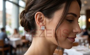 Pendientes de Diamantes Cultivados en Laboratorio en Oro Amarillo, Pendientes Huggie de Diamantes Cultivados de Forma Sostenible en Oro Blanco - Product Image 3