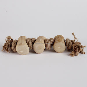Juguetes de cuerda de cáñamo de madera para mascotas, proporciona diversión larga, remolcadores de mascotas resistentes para perros grandes, fabricante de Vietnam, ODM, MOQ bajo - Product Image 3