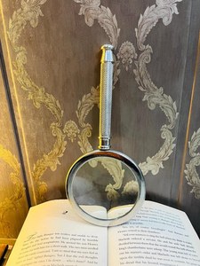 Loupe de lecture vintage en métal artisanal avec poignée torsadée, loupe de poche chromée antique, loupe de bureau classique - Product Image 2