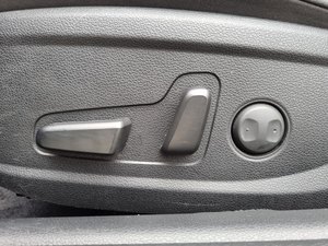 Negro 2018 para Grandeur IG Executive Sedán Gasolina Automático Volante a la Izquierda 5 Asientos Coche Usado Asientos de Cuero Faros LED - Product Image 4