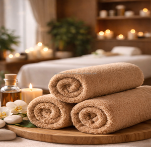 Achetez maintenant Serviette de Bain Jacquard 100% Coton 300 GSM Douce, Absorbante et à Séchage Rapide pour le Sport en Gros - Product Image 3