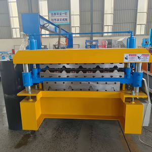Machine de formage à rouleaux automatique à double couche, haute efficacité avec dérouleur et empileur <span class=keywords><strong>pour</strong></span> la production de tôles de <span class=keywords><strong>toiture</strong></span> et de paroi - Product Image 1