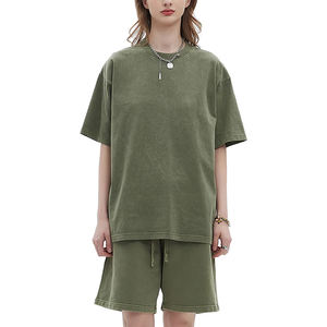 T-shirt oversize vintage noir tricoté, délavé et vieilli, pour femme, personnalisable, style streetwear décontracté, université, neige - Product Image 1