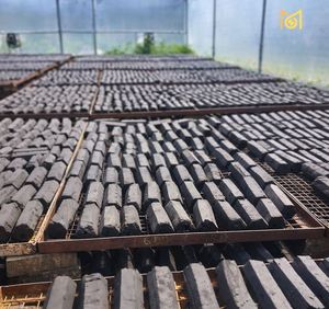 Briquetas de Carbón de Coco Hexagonales, 3 Horas de Duración, Combustible de Alta Temperatura para Barbacoa, Proveedor de Madera Dura de la India, Fabricante en Oferta - Product Image 4