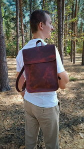 Sac à dos en cuir pour homme, style rétro vintage de luxe, sac à dos de mode de luxe avec doublure en coton et fermeture à bouton pour les voyages - Product Image 5