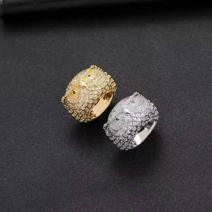 Anillo de Cóctel Hip Hop con Letra M en Latón Chapado en Oro, con Circonita Cúbica y Micropavé, Estilo Glamuroso para Fiestas, Unisex, al Mejor Precio - Product Image 2
