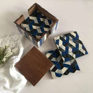 Sous-verre en bois écologique de style moderne, imprimé, en bois massif, pour servir les boissons à la maison ou au café, technique de découpe - Product Image 1