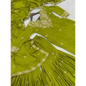 Hermoso Conjunto de Ropa India y Pakistaní Verde Talla Grande 900g para Fiesta, Top y Pantalón con Dupatta - Product Image 6
