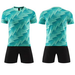 Uniforme de football tendance pour hommes, personnalisé, de haute qualité, respirant, 100% polyester, vêtements de sport, uniforme de football par sublimation - Product Image 3