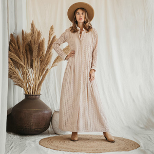 Vestido Largo Maxi de Algodón Orgánico Beige, Estilo Victoriano Romántico, Manga Larga, Tipo Kaftán con Botones - Product Image 1