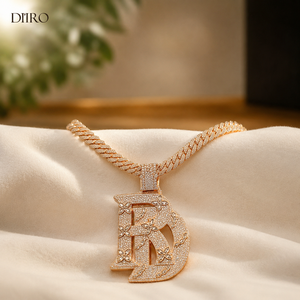 Colgante de Letra con Diamante de Corte Redondo, Chapado en Oro Amarillo de 18K, Moissanita con Micro Pavé, Colgantes Unisex - Product Image 6