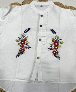 เสื้อผู้หญิงสไตล์ชาติพันธุ์สีขาวปักลายด้วยมือผ้าฝ้ายคัดพิเศษ Rich Look Khadi รุ่น FVD-Avtar 85189 แห้งเร็ว ใส่ได้ทุกฤดู - Product Image 4