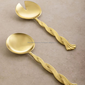 เซิร์ฟเวอร์สลัดสแตนเลสที่จำเป็นเหมาะสำหรับมื้ออาหารของครอบครัวทุกวันมีด้ามจับที่นุ่มสบายและใช้ประโยชน์ได้จริง - Product Image 1