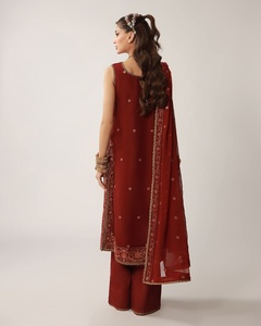 Salwar Kameez pour femmes au design élégant, viscose de qualité supérieure, séchage rapide, évacuation de l'humidité, sans plis, protection solaire pour les fêtes - Product Image 2