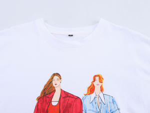 T-shirt graphique d'illustration de mode féminine 2026 blanc coupe oversize imprimé croquis artistique décontracté streetwear haut d'été HD - Product Image 2