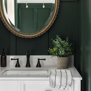 Set di 2 Piccoli Alberi Artificiali di Eucalipto in Vaso, Piante Finte per Mensole, Scrivanie, Tavolini da Caffè e Decorazioni per la Casa - Product Image 3