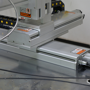 Machine laser de gravure automatique de soudeuse manuelle promotionnelle 1500-3000w pour souder des matériaux de fer et d'aluminium d'acier inoxydable - Product Image 3