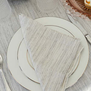 Juego de 4 Servilletas de Tela Chamonix, Lavables a Máquina - Product Image 3