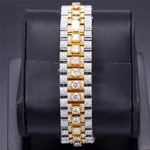 Montre de luxe avec boîtier carré en alliage, mouvement à quartz ETA, bracelet en acier inoxydable de 40 mm avec moissanite, cadran en cristal saphir, affichage analogique-numérique - Product Image 3