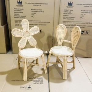 Chaises en rotin faites à la main pour enfants, en gros, pour événements de location, mariages, fêtes d'anniversaire et décoration d'événements - Product Image 4