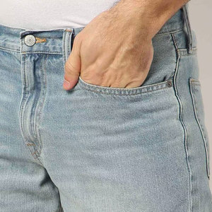 Pantalones Cortos Bermuda de Mezclilla Lavada Azul Claro para Hombre, Cintura Media, Cierre de Botones, Estilo Casual, 100% Algodón Tejido - Product Image 5