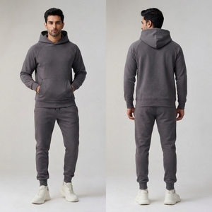 Survêtement décontracté pour homme, conçu avec un tissu doux de qualité supérieure, offrant un style moderne, une coupe confortable et une qualité fiable pour tous. - Product Image 6