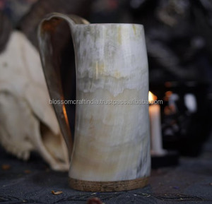 Mug en corne écologique, fait main, en matériau naturel, durable, unique, rustique, vaisselle pour la décoration de la table à la maison - Product Image 1
