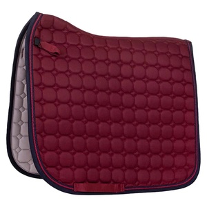 Tapis de selle confortable TM STARTECH pour l'équitation, avec doublure thermique en polaire et extérieur en coton, idéal pour le dressage et le saut d'obstacles - Product Image 3