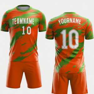 ชุดยูนิฟอร์มฟุตบอลพิมพ์ลายดิจิทัลแบบกำหนดเอง สีขาวอมเขียว พร้อมชื่อทีมและหมายเลข สำหรับผู้ใหญ่ แบบยูนิเซ็กซ์ เสื้อและกางเกงขาสั้นผ้าโพลีเอสเตอร์ระบายอากาศได้ดี - Product Image 2
