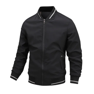 Chaqueta Cortavientos al por Mayor, Chaqueta Cortavientos Personalizada con Capucha para Hombre, Chaqueta Varsity - Product Image 4